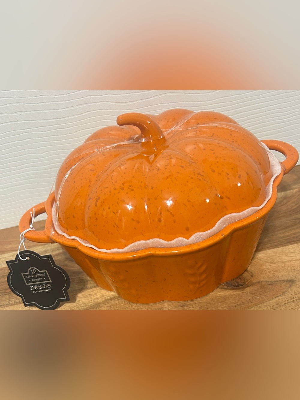 10 Strawberry St. Pumpkin Covered Casserole Dish 10” NEW